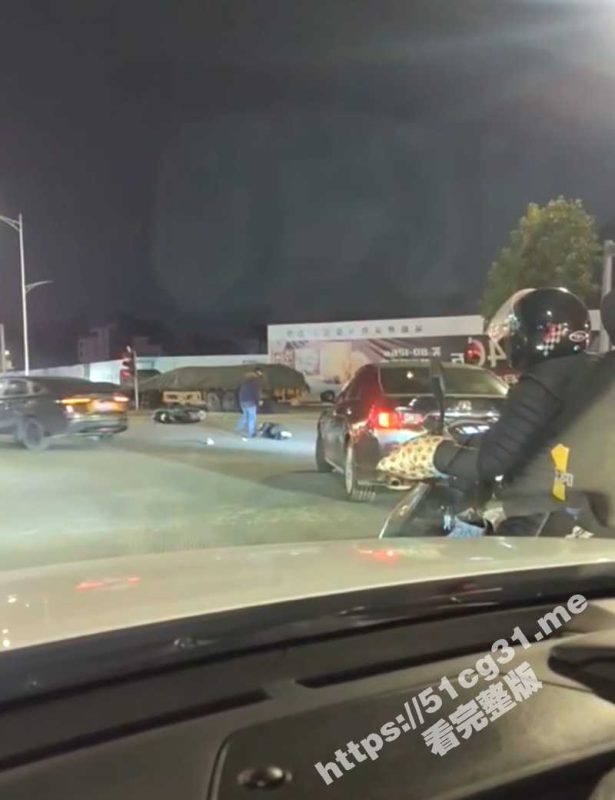 广东茂名当街杀人 据传被打的人已经当街死亡 行凶者竟是前夫哥！-51吃瓜网