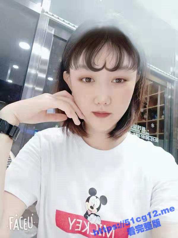 湖南岳阳极品人妻反差婊 何蓉 偷情不敢把情人带回家 只能楼梯间过道自慰吃鸡啪啪-51吃瓜网