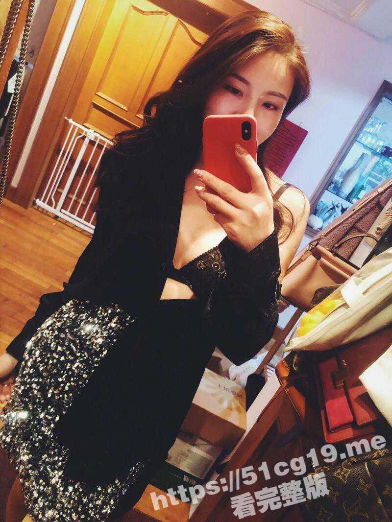 南方科技大学 微胖肉感的清纯嫩妹 刚下海的学生 话不多 洗澡后直接开搞 在飘窗边无套抽插 - 51吃瓜网-51吃瓜网