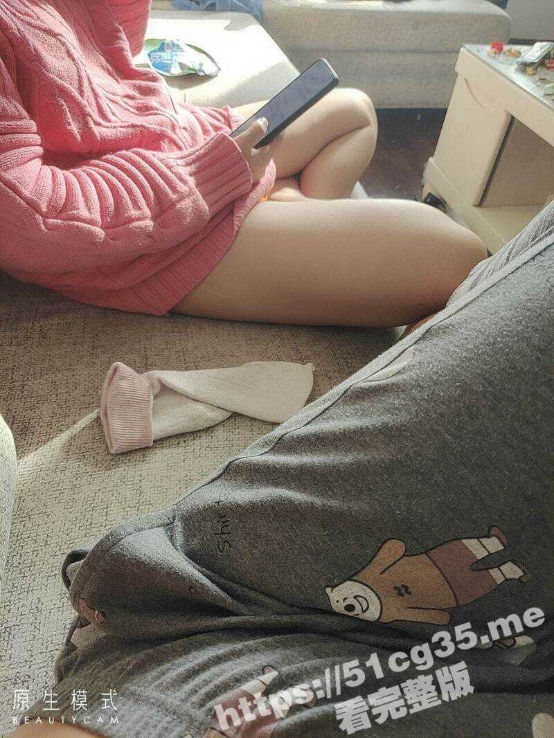河南极品身材的高一学生妹 约炮网友酒店 无套插入嫩穴 现在的年轻人太会玩了 - 51吃瓜网-51吃瓜网
