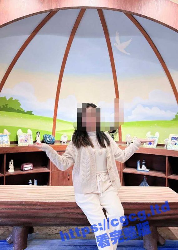 广东佛山大沥镇 已婚人妻少妇 陆曦雨 婚内出轨！被大屌炮友按在卫生间的镜子前后入！-51吃瓜网