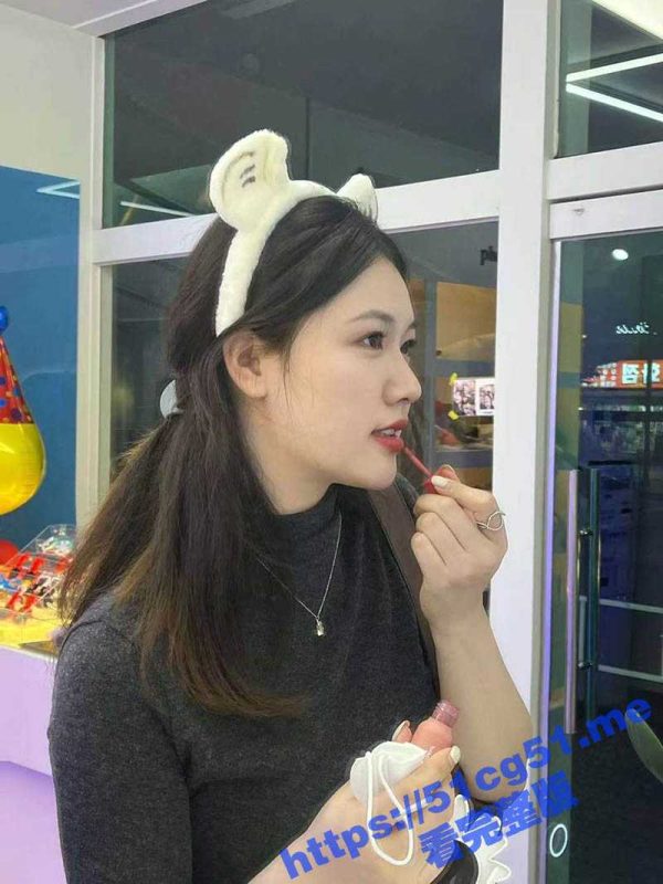 探探刷到的青岛科技园已婚小少妇 高冷御姐范女神 多次偷情被曝光 长腿翘臀身材极品-51吃瓜网