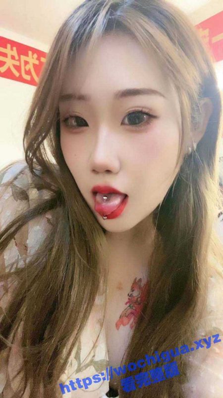 通辽师范学院极品反差婊 喜欢纹身的妹子 在学校时酷酷的 到家就变母狗 这身材一看就很耐操-51吃瓜网