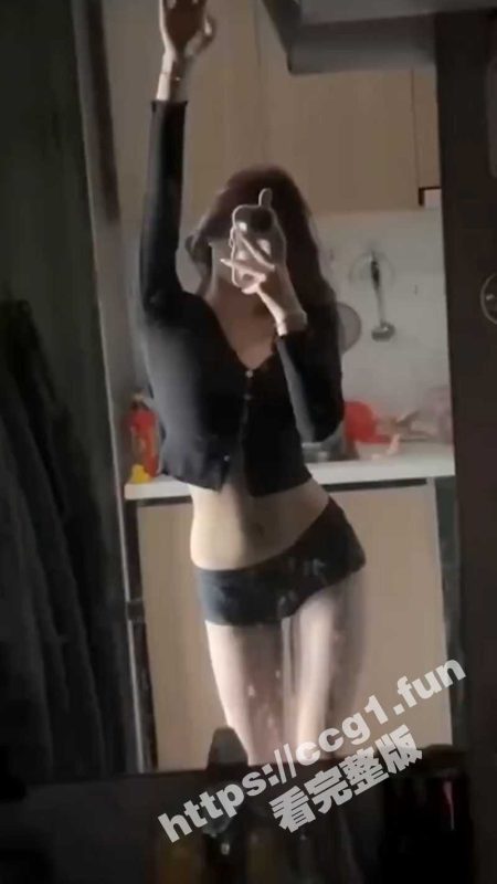 Soul上面认识的佛山04年极品女神 三水广场面基直接带到酒店连干两炮！几千块的游戏机换一个长期炮友真划算-51吃瓜网