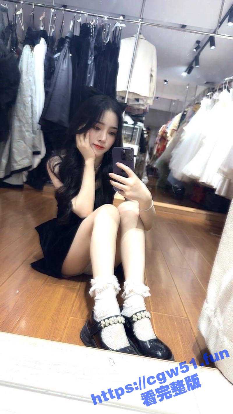 广东佛山夜场陪酒女李薇婷 21岁嫩妹颜值甜美 蜂腰翘臀极品身材 背着男友带客人回家打炮被流出 - 51吃瓜网-51吃瓜网