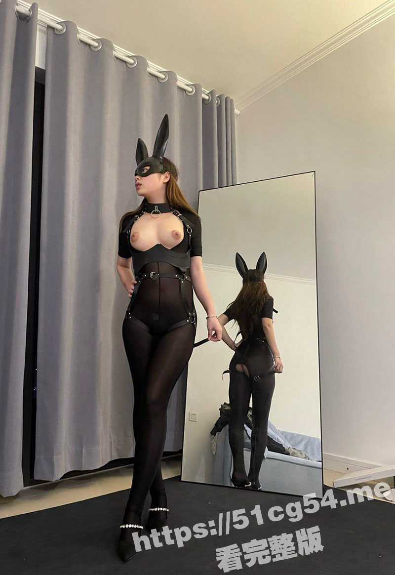 极品御姐反差福利姬上演来自兔女郎的极致诱惑！全程骚话连篇不断求操 最后口爆吞精！ - 51吃瓜网-51吃瓜网