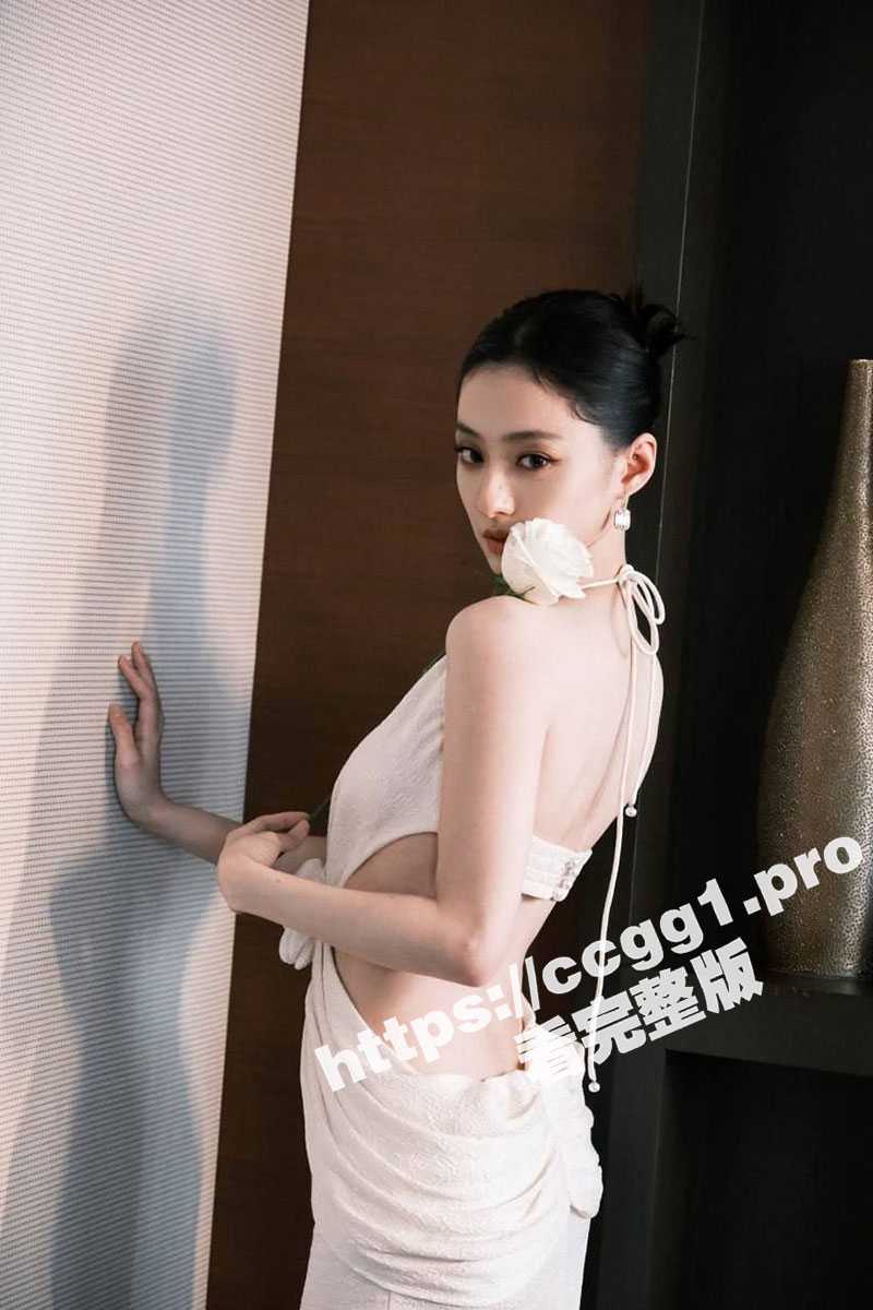 娱乐圈当红小花 胡连馨 23岁气质女神20分钟不雅裸聊片疯传 尺度超大惊呆吃瓜群众 女星也会自己扣小逼逼 - 51吃瓜网-51吃瓜网