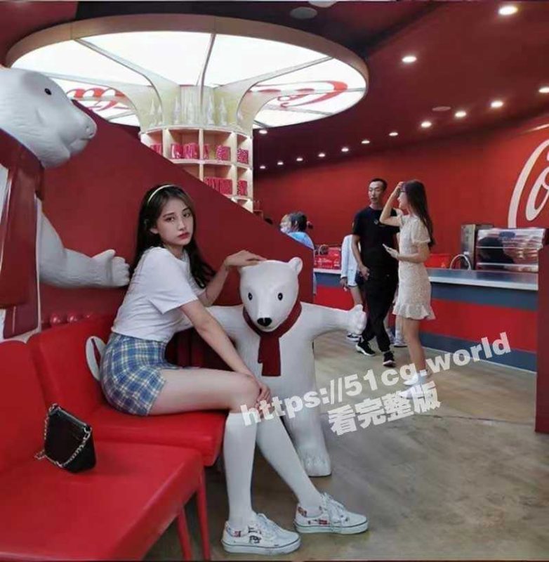 深圳惊现大二女海后 在校脚踩4条船 曝光求大家言语侮辱加射屏-51吃瓜网