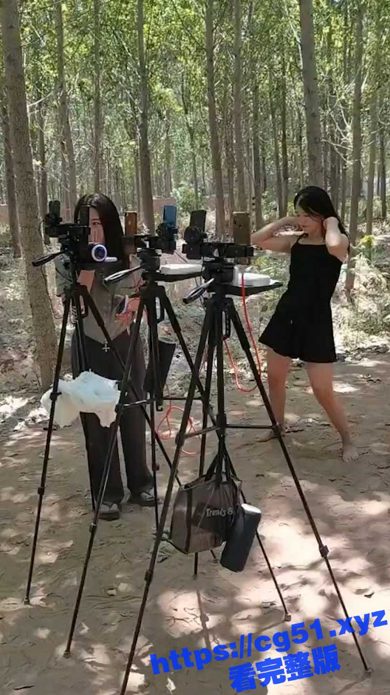 商丘直播 群魔乱舞 全是农村宝妈们 直播设备还挺专业 这就是直播间中最真实的姐姐们! - 51吃瓜网-51吃瓜网