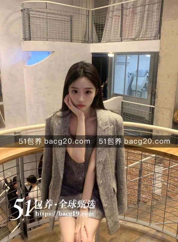 51包养 高端私人定制 | CQ022610 C罩杯大奶实习生 质量保真 假一赔十-51吃瓜网