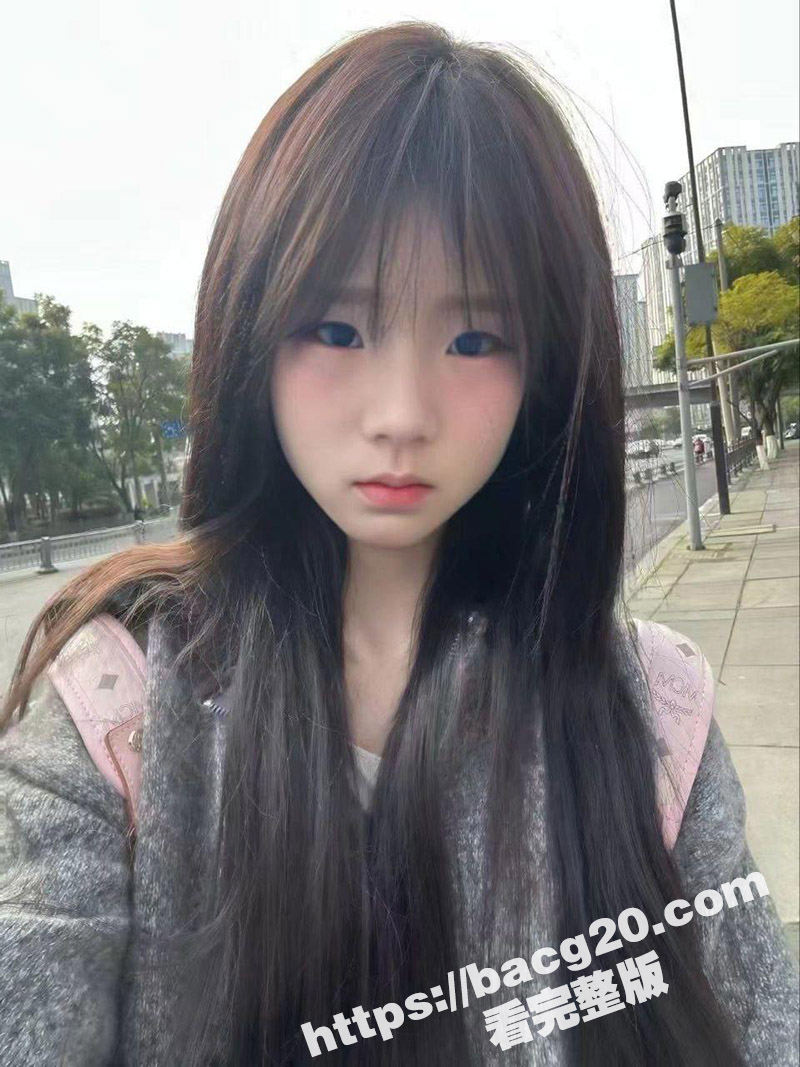 瓜友投稿！漫展认识的洛丽塔美女 身材性感颜值可爱 当天拿下带回家各种姿势爆操 无毛嫩穴超诱人 - 51吃瓜网-51吃瓜网