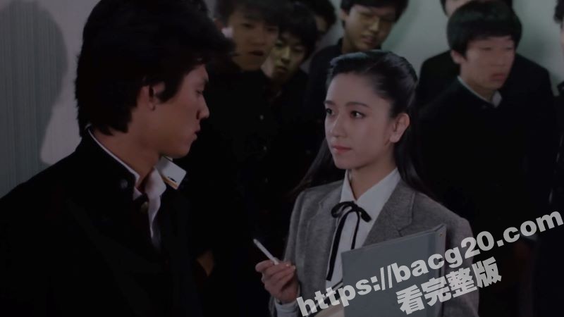 女优赤坂丽 经典三级片高校教师成熟 极品老师私立男子学校里惨遭学生轮奸！-51吃瓜网