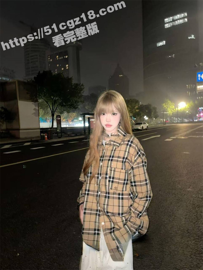 高颜值学妹 林雨萌 白嫩身材搭配JK套装 戴上唇钉秒变野性母狗 自慰嫩穴淫水直流！ - 51吃瓜网-51吃瓜网