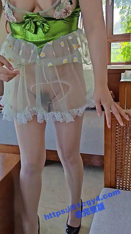 海角乱伦之善良的小嫂子 穿透明性感套装野外打炮 公园草坪上暴力抽插-51吃瓜网