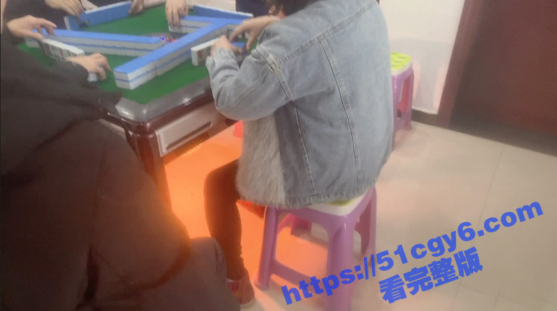 海角乱伦之丰乳肥臀的姐姐 大屌弟弟轮流贯穿亲姐妹骚穴 双双哀叫臣服于胯下-51吃瓜网