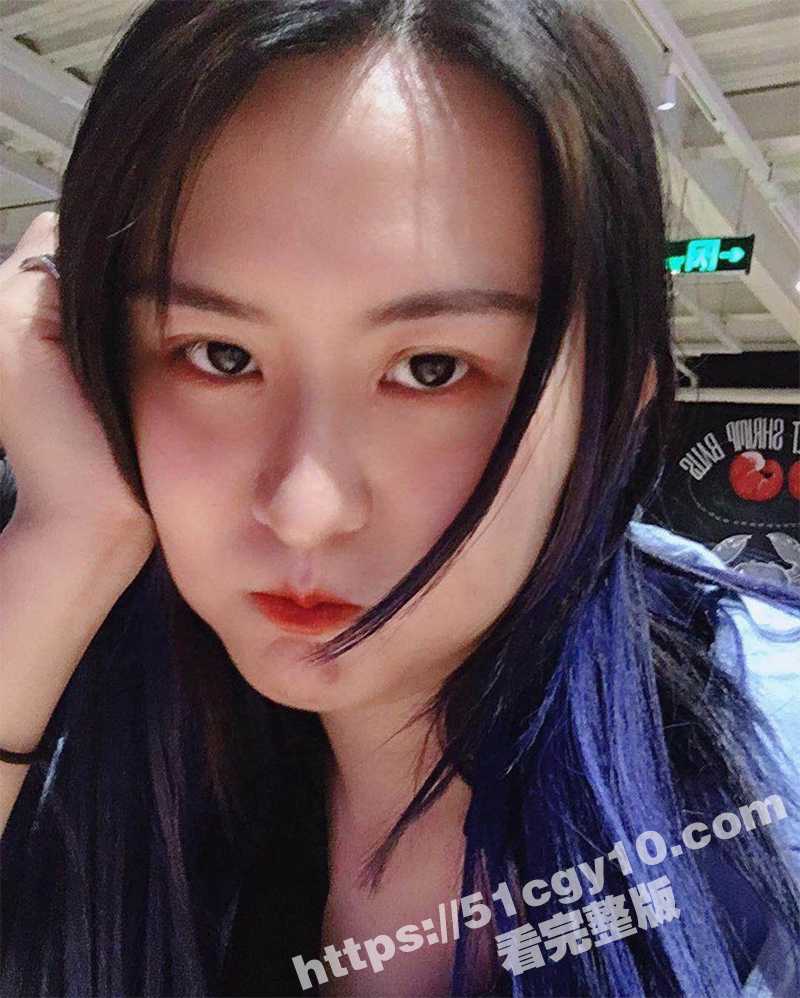 广东极品大奶骚妻 方诗琴 微胖天花板自带母狗气质 背着老公给网友展示大奶骚穴 简直浪的飞起！ - 51吃瓜网-51吃瓜网