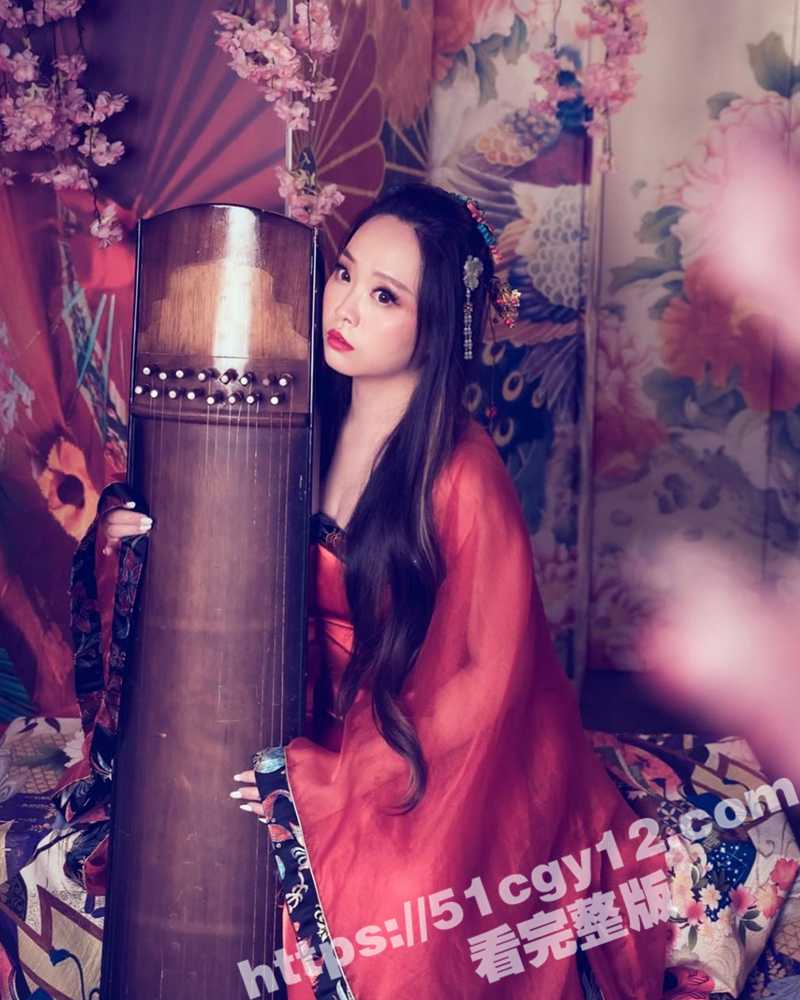 高颜值巨乳辣妹 joyc 金主高价1V1裸聊自慰视频泄密 反差母狗肆意玩弄敏感肥穴 淫水都快隔着屏幕溢出来了！ - 51吃瓜网-51吃瓜网