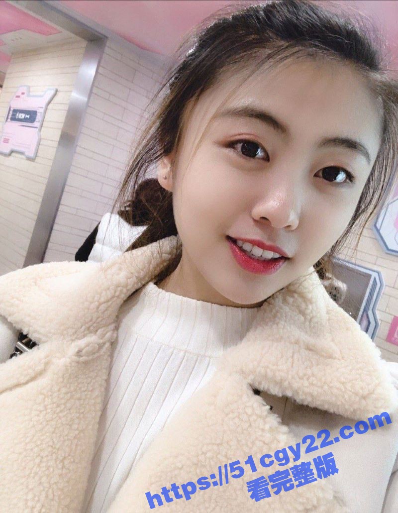中国民航大学毕业生 李佩佩 私生活淫乱约炮成瘾 露脸自拍媚态尽显 口爆颜射彰显母狗本色！ - 51吃瓜网-51吃瓜网