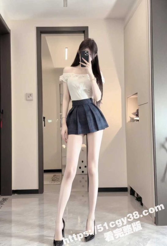 推特大神 江南第一深情 约炮绝美空乘在校生视频流出 175的高挑尤物被操得欲仙欲死！-51吃瓜网