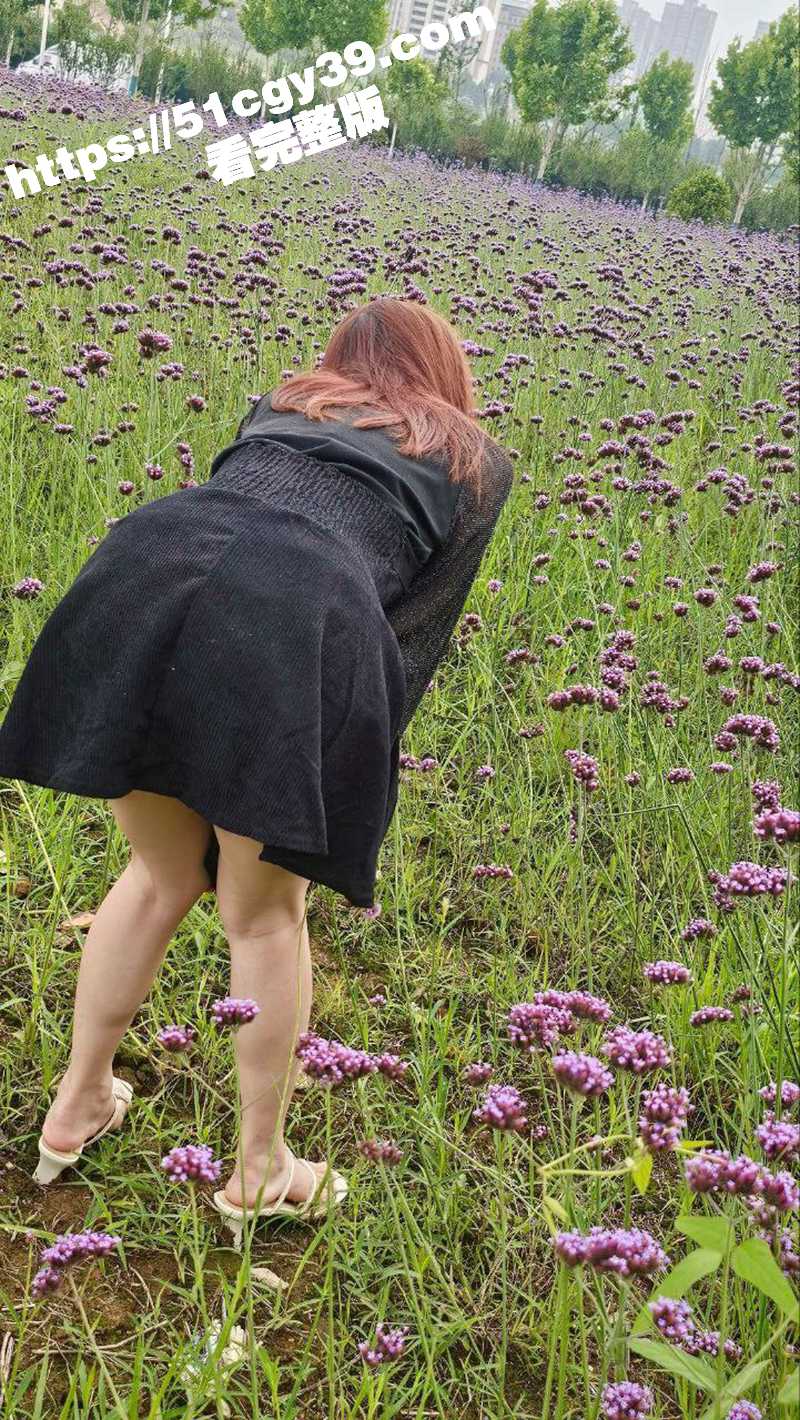 51原创狂情哥哥 公园赏花看风景 路边人来人往小树林里激情后入 打桩内射妹妹! - 51吃瓜网-51吃瓜网