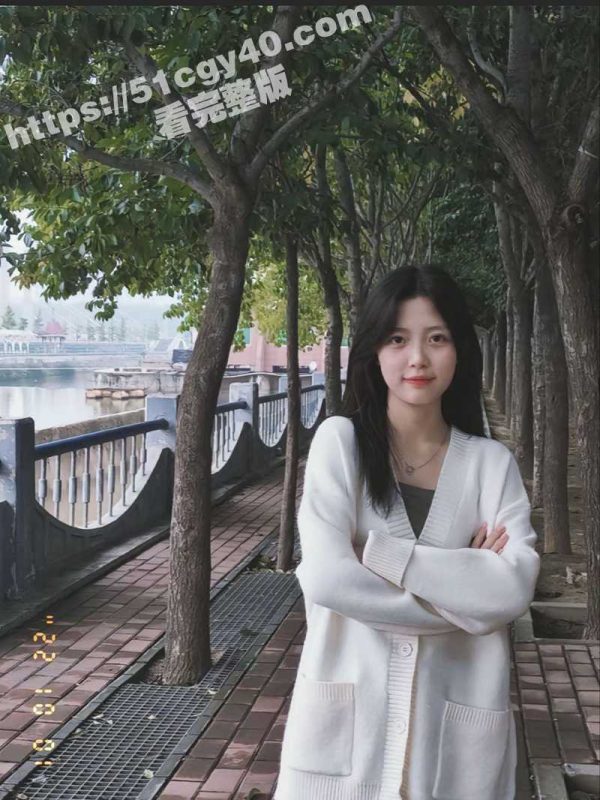 西安清纯学生妹 王思涵 被男友调教做爱视频曝光 完美露脸表情既享受又风骚！-51吃瓜网