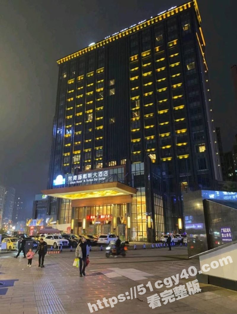 小伙因祸得福 被开思域富婆高价约饭！情趣透明内裤下淫水泛滥 被猛操呻吟连连！ - 51吃瓜网-51吃瓜网