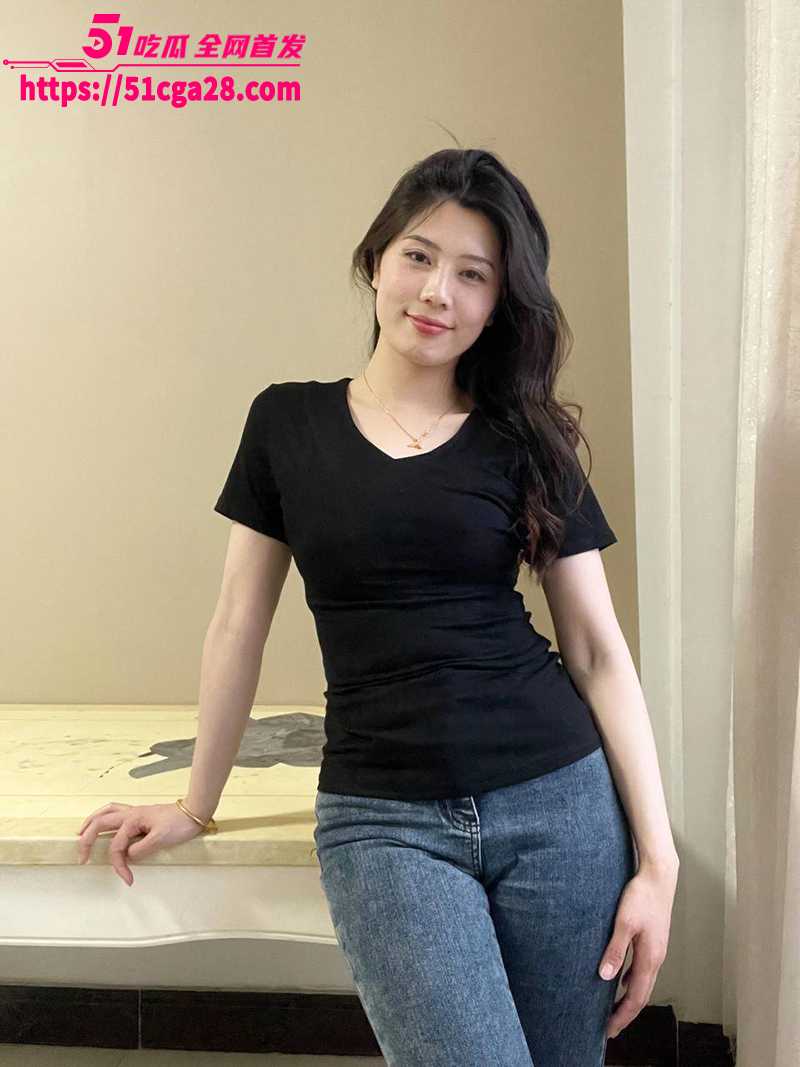 职场性感女神 人妻薇薇姐 经常穿裤里丝勾引老板 被绿帽老公发现后曝出性爱视频！ - 51吃瓜网-51吃瓜网