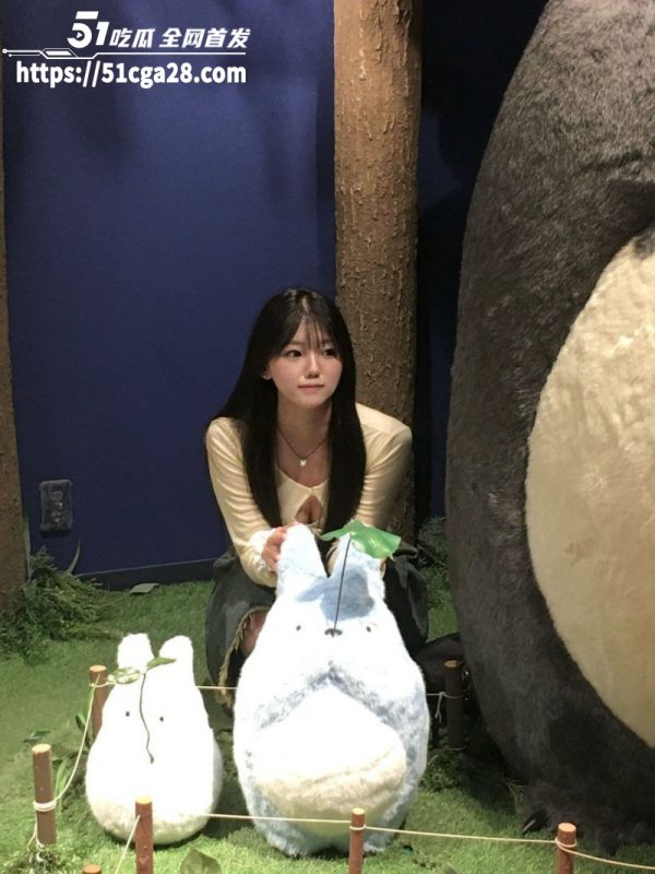 山东潍坊科技学院 姜娅菲 背着男友肉偿800元欠款 玉足肥穴娇嫩诱人 极具卖逼婊子气质！-51吃瓜网