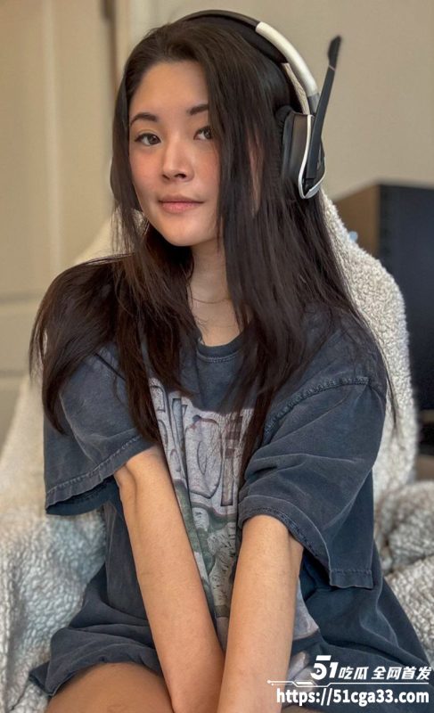 绝美少妇全裸上阵 双指插穴自慰视频流出 黑丝大长腿性感撩人 挑逗眼极具风骚 ！-51吃瓜网