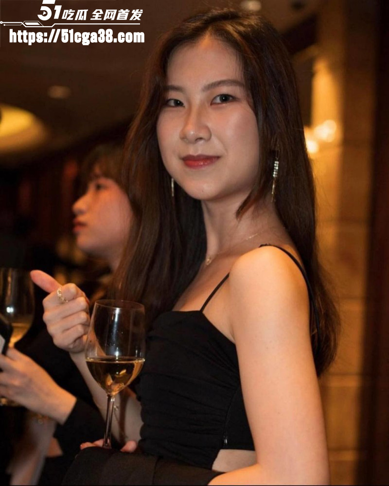 香港大学校花 黄凯欣 第二弹 沦为富二代性奴后 惨遭乳夹皮鞭调教 女神形象荡然无存！ - 51吃瓜网-51吃瓜网
