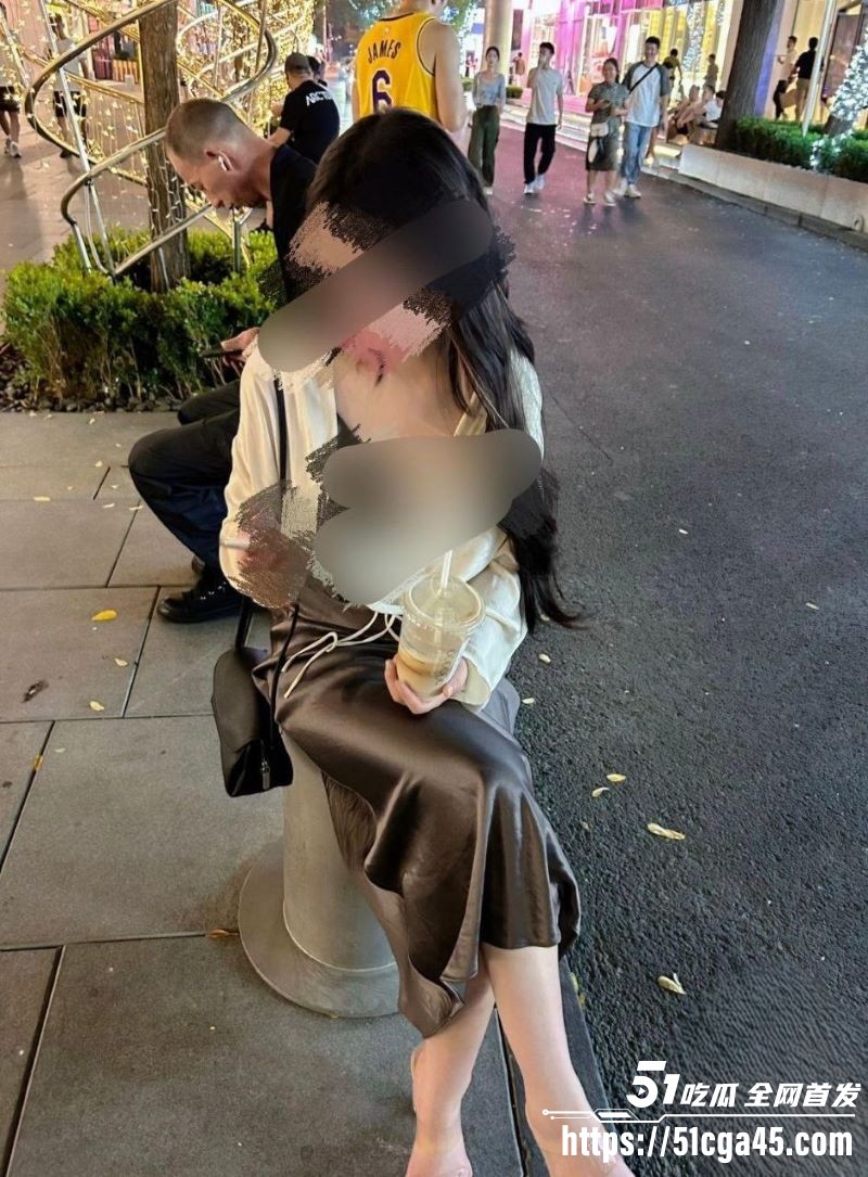 海角乱伦大神 我的离婚姐姐 新作 路边偶遇醉酒女孩怒斥男友出轨 半推半就下同意做爱 途中狂喊男友名字！ - 51吃瓜网-51吃瓜网