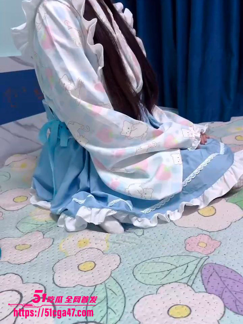 海角乱伦大神 家有萝莉女儿 女儿晚归小穴里还有别人的精液？大家帮我看一下是不是精液？ - 51吃瓜网-51吃瓜网