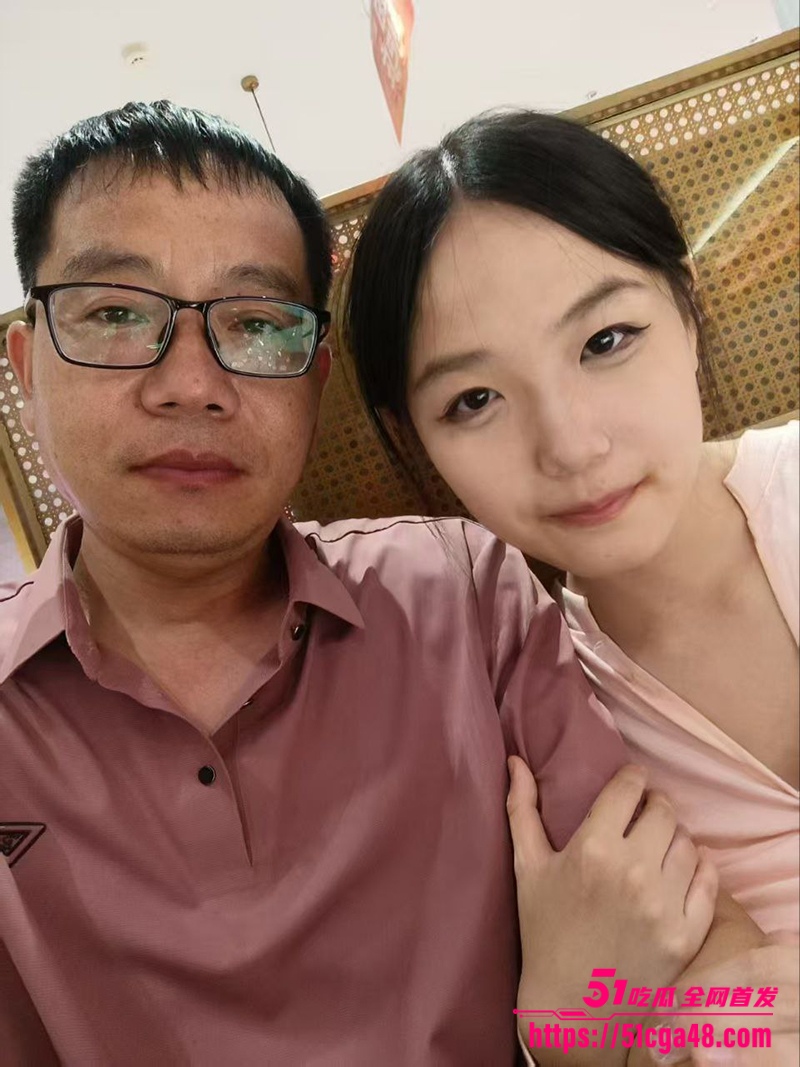 全网疯传 女学生李如意和化学老师不雅视频传出 翘臀细腰榨干老男人 红丝黑袜简直辣瞎眼！ - 51吃瓜网-51吃瓜网