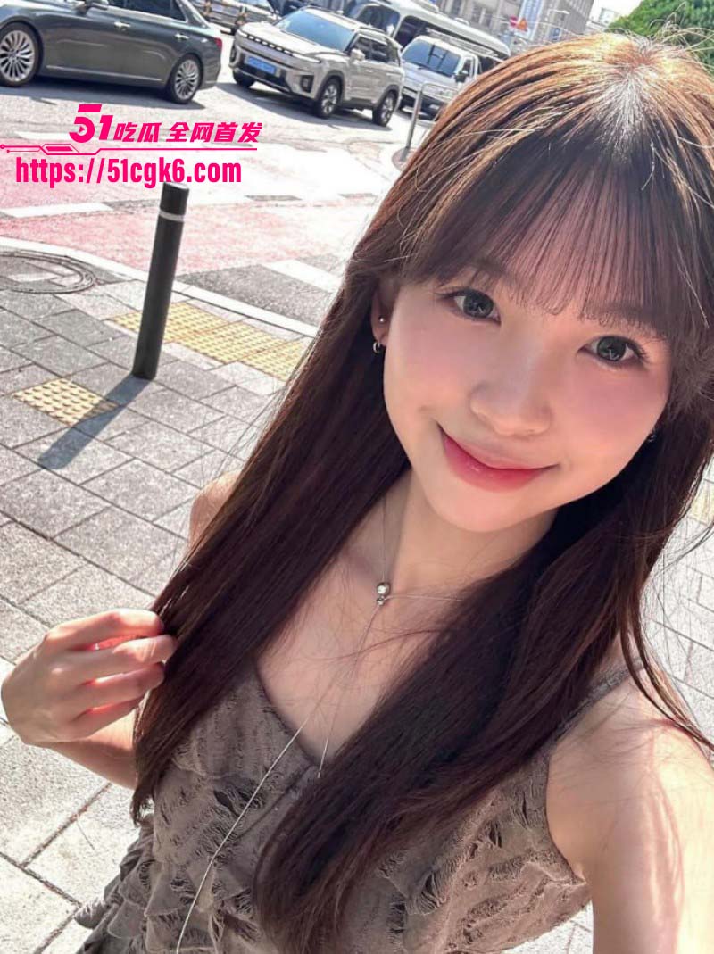 台湾高雄学生妹 邱鑫俞 KTV兼职坐台被包养调教开发 自曝不雅私拍只为取悦金主！ - 51吃瓜网-51吃瓜网