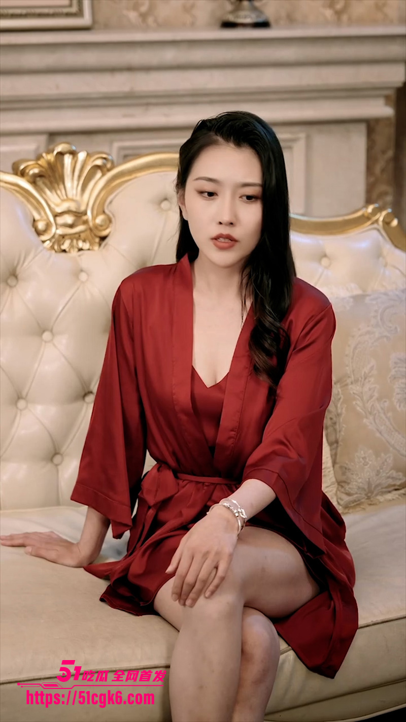 擦边短剧《特殊的礼物》明天就要结婚了 新娘这是怎么了 一份特殊的出轨大礼包送上！ - 51吃瓜网-51吃瓜网