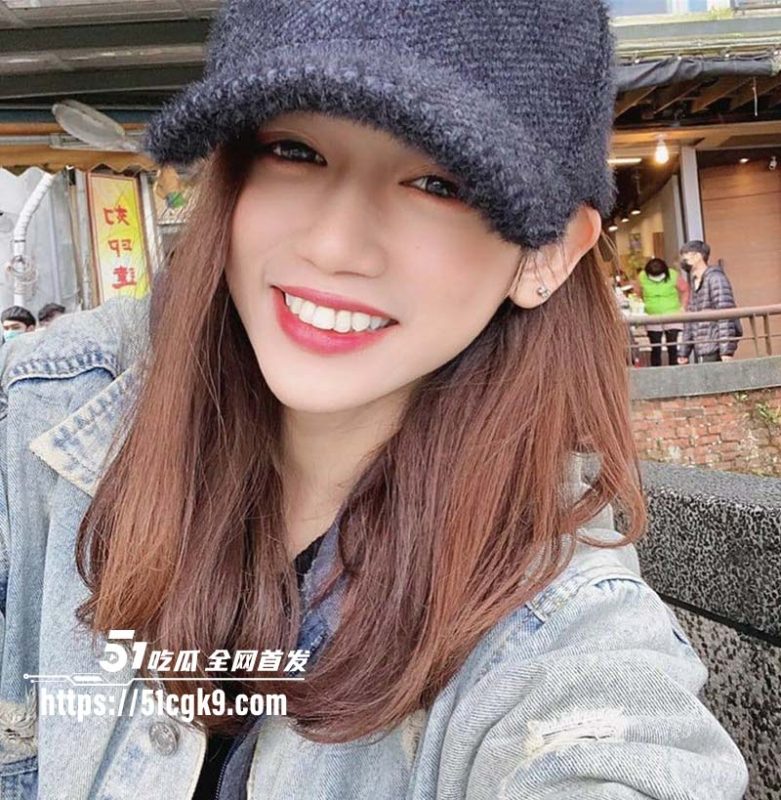 高颜值反差曝光 刚出社会就和男朋友同居 男朋友性欲旺盛还有特殊癖好 喜欢拍视频这下视频被流出-51吃瓜网