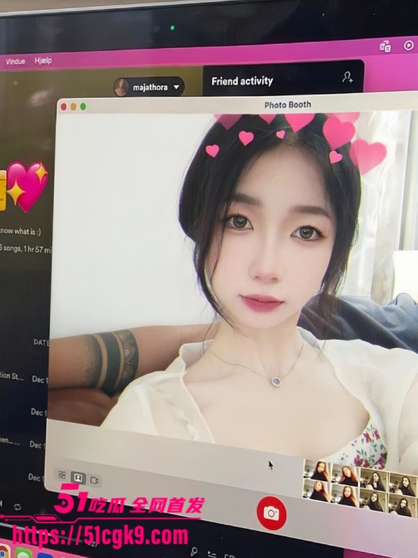 极品气质清纯美女 刘雯 和男友性爱视频流出 深喉口交 各种姿势轮番爆操 尖叫声响彻房间！-51吃瓜网