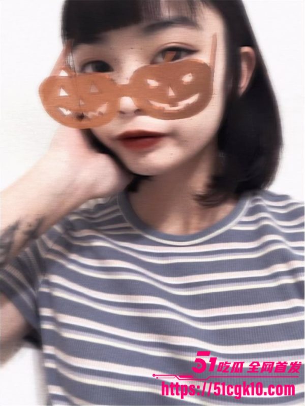 19岁符文女战士 张慧琳 被男友爆出私密洗澡视频 露脸口交风骚至极 反差婊的享受盛宴！-51吃瓜网