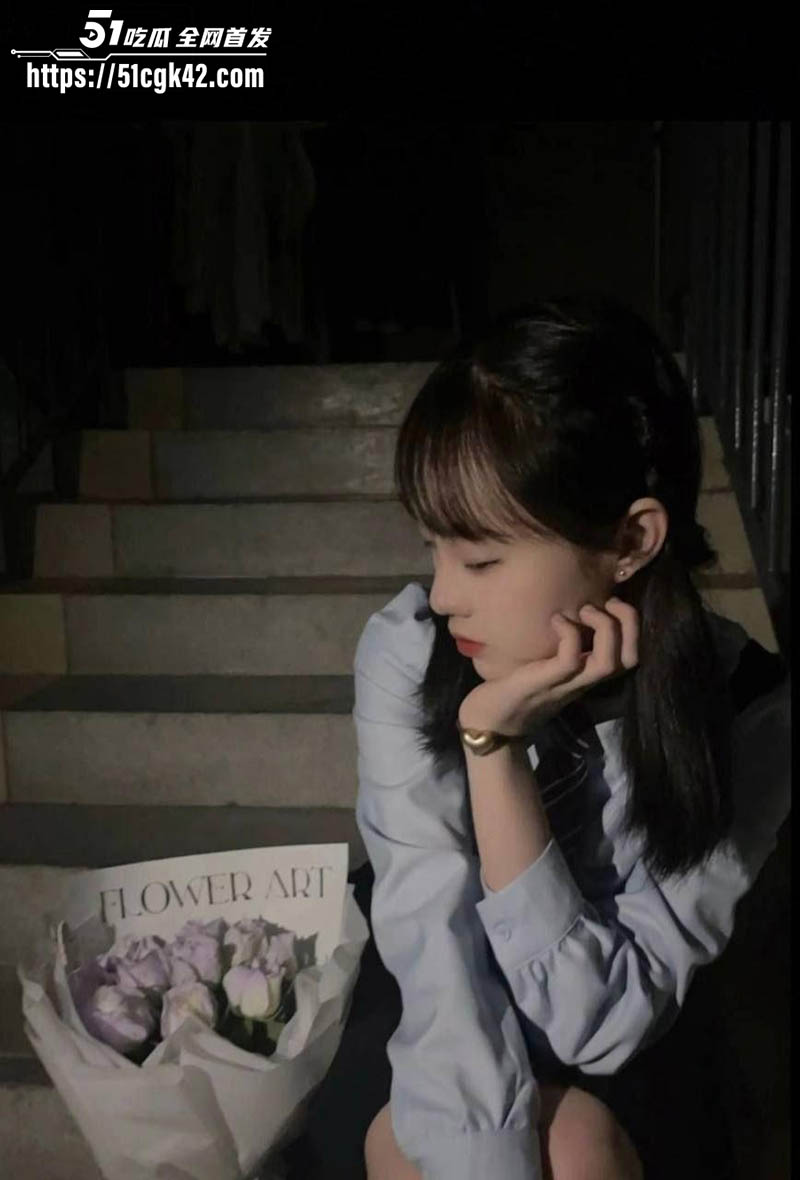 瓜友投稿 极品学生妹与不良少年自拍合集流出 纤细身材性感妖娆 打桩后入呻吟不断！ - 51吃瓜网-51吃瓜网