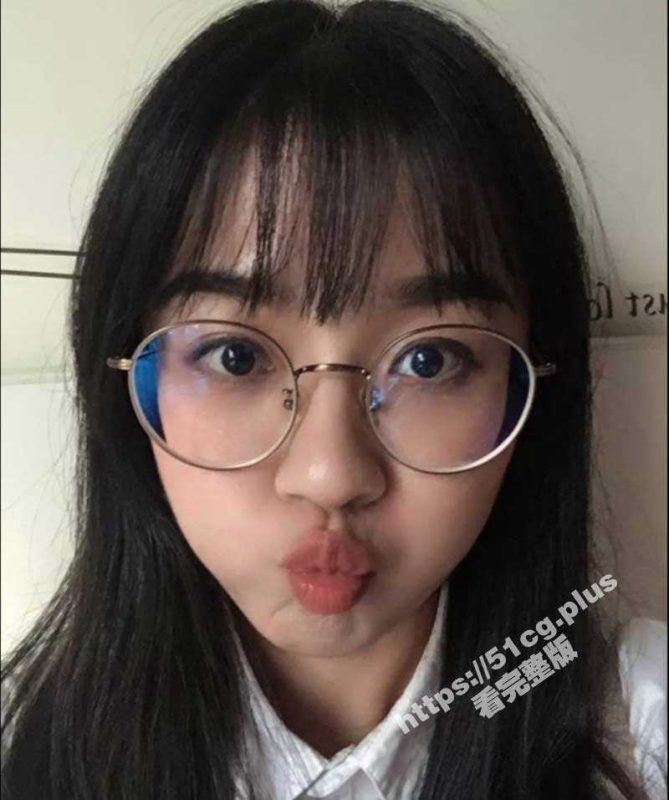 露脸反差婊曝光！00后反差母狗孙烁  主动求操求舔鸡巴 捆绑SM调教视频流出-51吃瓜网