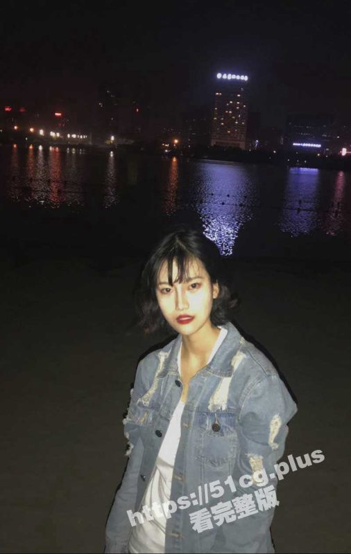 云盘泄密 合肥大一学妹 张雨凝 和男友啪啪视频流出 各种调教超骚对白！年轻就是好 随时随地干她一炮-51吃瓜网