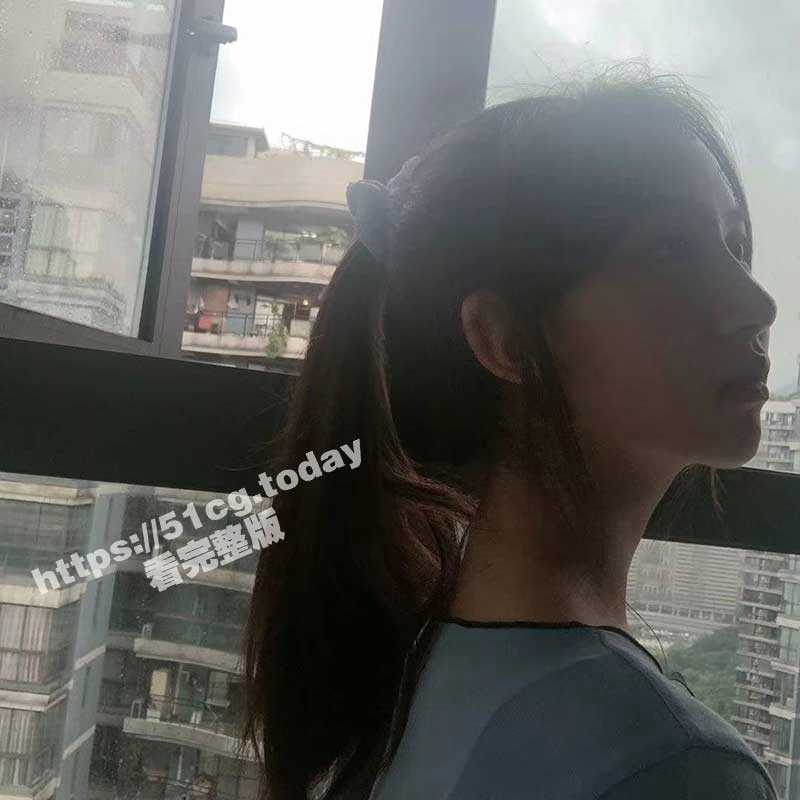 云盘泄密！超高颜值 极品身材 清纯学生妹  与男友啪啪自拍视频被流出-51吃瓜网