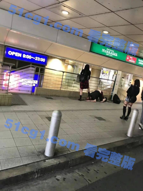 秃头的任务：今日羞辱-51吃瓜网