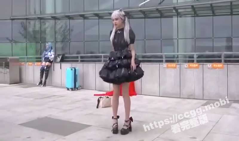 太古里街拍 以后可能很少看到这样的街拍了  再次感受下太古里的美吧！-51吃瓜网