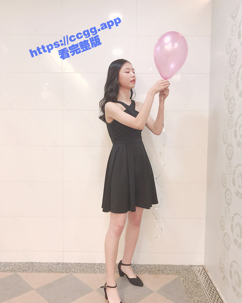 校园厕拍达人暗中女厕多点位安装针孔 偷窥多位女同学方便 附生活照 - 51吃瓜网-51吃瓜网