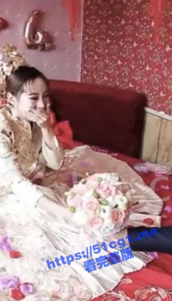 东北佳木斯刚结婚小少妇【杨磊】裸贷不还 白虎私密自拍、个人隐私资料都被曝光 完整版 - 51吃瓜网-51吃瓜网