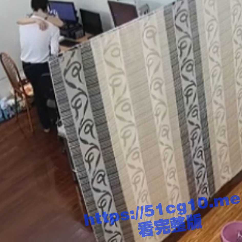 郑州某妇科诊所破解摄像流出，少妇来看妇科病顺便跟医生打了一炮，医生也是牛，明知有病还搞 - 51吃瓜网-51吃瓜网