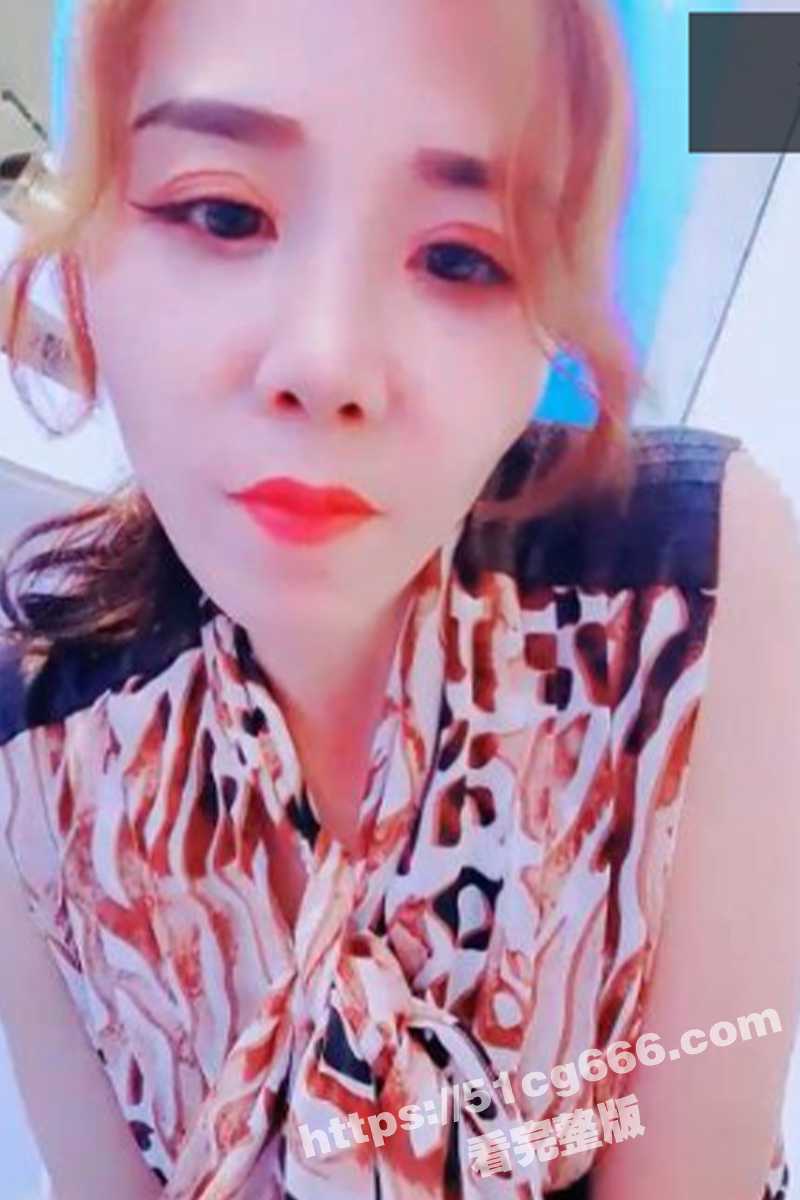 服饰店老板娘户外大胆露出调教捆绑 商场内裤逼夹大黑牛抠逼自慰超刺激的合集！骚样百出！ - 51吃瓜网-51吃瓜网