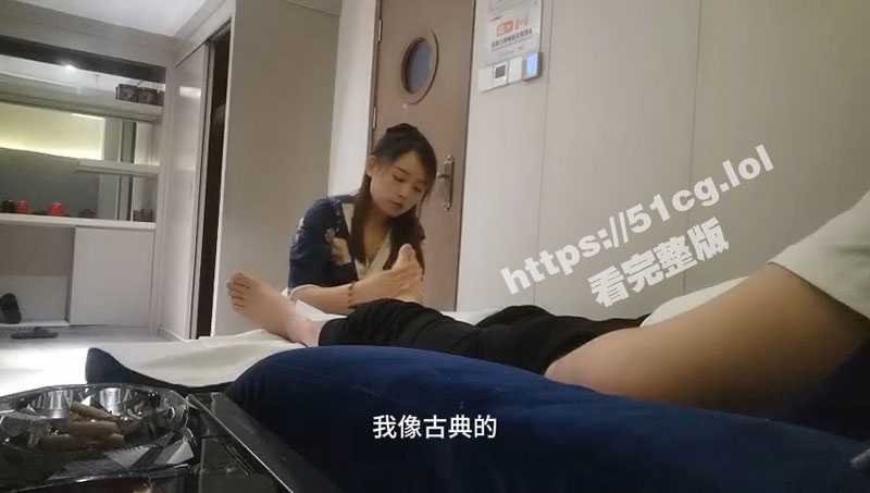 老哥套路已婚少妇 聊聊夫妻之间的事情 最后成功约到酒店  开操之后一直喊 “老公救我”  成功约炮案例快学习起来-51吃瓜网