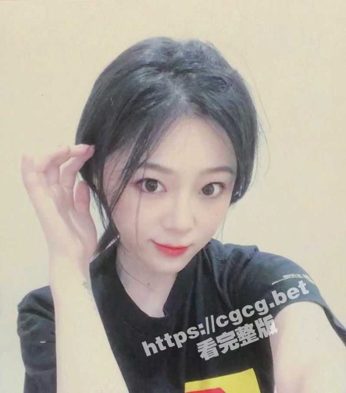 白领丽人 姜瑜 和酒吧认识的帅哥开房自拍性爱视频泄密流出！酷爱吃鸡吧 叫声销魂！-51吃瓜网